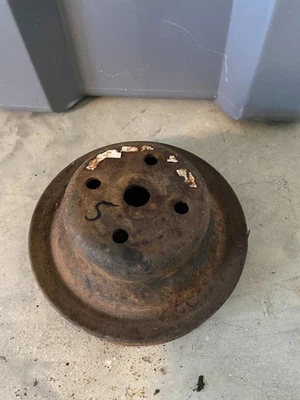 1970s? Chevrolet Chevy BBC SBC short water pump fan pulley water pump 2 groove - Image 1 of 4