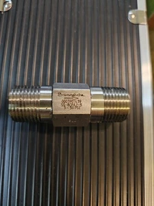 Swagelok Stainless Steel 1-Piece Poppet Check Valve 1/2 in  ss-8cpa2-3 - Picture 1 of 4