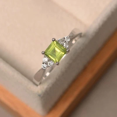1.18 Ct Princess Natural Peridot & Diamond Wedding Ring 14K White Gold Sz 5.5 - Image 1 of 4