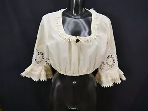 Gr.48 Dirndlbluse süße Bluse für Dirndl Baumwollmischung mit Spitze B9257 - Bild 1 von 4