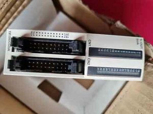 Modicon TM2DDO16UK Module Output - Picture 1 of 3