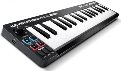 Keystation Mini 32 MK3 - USB MIDI Keyboard Controller with 32 Velocity - Image 1 of 4