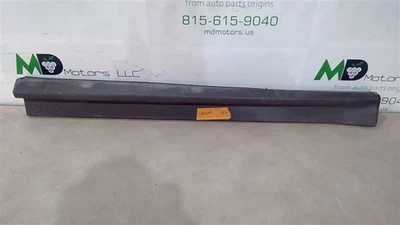 Chevrolet Equinox 2016-2020 puerta conductor moldura inferior 25824824 Foto 1 de 4