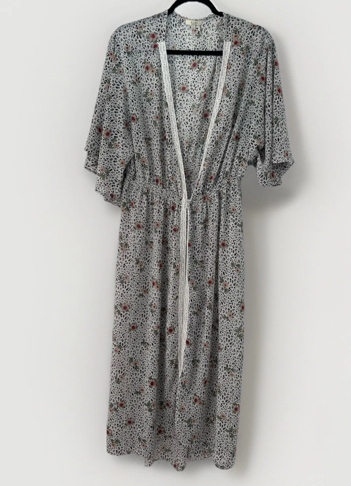 KORI AMERICA Kimono Espanador Médio Branco Aberto Floral Multicolorido com Acabamento de Renda - Imagem 1 de 4