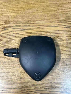 2014-2020 Maserati Ghibli Right Front Strut Shock Absorber Cap 670007598 - Image 1 of 3