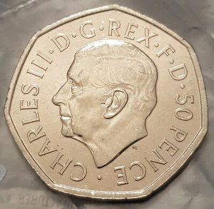 UK 2022 Her Majesty Queen Elizabeth II Memorial King Charles III 50p Fifty Pence - Picture 1 of 2