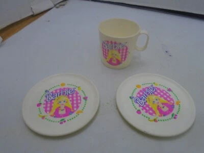 Platos y tazas de plástico de colección Chilton Barbie 3 piezas juguete de fiesta de té piezas de repuesto Foto 1 de 4