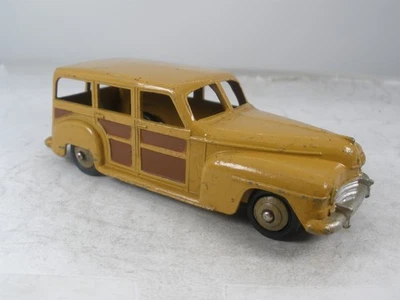 England Dinky Toys #27F 1947 Plymouth Estate Car (Woody Station Wagon) EXCELENTE Foto 1 de 4