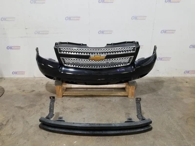 13 2013 CHEVY TAHOE LS FRONT BUMPER ASSEMBLY BLACK WITH GRILLES - Image 1 of 4