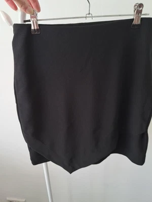 Black Short Skirt. Size Small. By H&M. Measurements In Description - Image 1 of 4