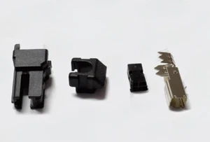 1 STCK. NEU für 4-adriges Drahtende TAK-V4SFCGB-AA + Auto Navigationssystem Stecker Stecker Stecker - Bild 1 von 1