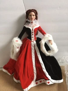 Tonner Alice im Wunderland KÖNIGIN DER HERZEN KRÖNUNGSKLEID auf einer 16" PUPPE LESEN - Bild 1 von 24