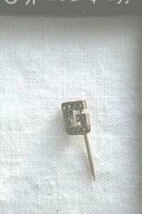 * BIJOU FANTAISIE ANCIENNE BROCHE EPINGLE STRASS LA LETTRE G 0.7 cm - Picture 1 of 2
