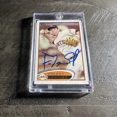 Tarjeta automática IP firmada por Freddy Sanchez #561 2012 Topps San Francisco Giants AU Foto 1 de 4