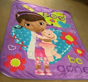Disney DOC McStuffins Boo Boos Be Gone Fleece Throw Blanket  Northwest Co Disney - Picture 1 of 2