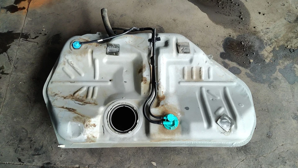 Conjunto tanque combustible FORD TAURUS 01 02 03 04 05 Foto 1 de 1