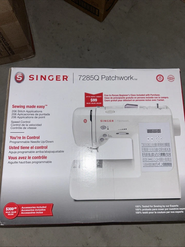 Singer Patchwork 7285Q Sewing and Quilting Machine with Extension Table - Image 1 of 1