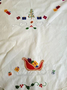 Vintage Weihnachten kleine Tischdecke mit Xmas bestickter Dekoration - Bild 1 von 7