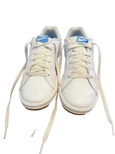 Nike Court Royale Damen-Sneaker Schuhe weiß hellblau Leder Schnürschuhe Größe 9 - Bild 1 von 15