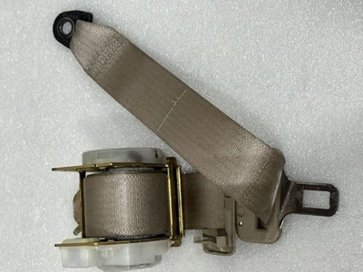CINTURÓN SEGURIDAD TRASERO DERECHO TOYOTA AVALON 2000 2001 2002 2003 2004 BEIGE LF01 Foto 1 de 4
