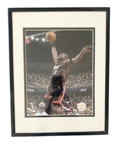 Dwayne Wade Bild - 14”x11.5” Dunk gerahmt Miami Heat - Bild 1 von 4