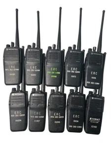 Radio walkie talkies digital bidireccional Motorola XPR6300 UHF - Imagen 1 de 7