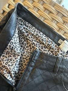 Billabong faux Leather Shorts, M/L - Picture 1 of 8