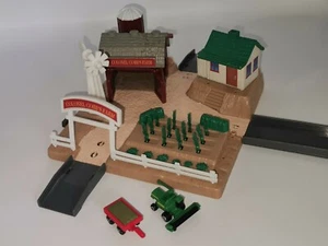 Micro Machines Hiways & Byways Colonel Cobbs Farm, Combine & Trailer See Descrip - Picture 1 of 12