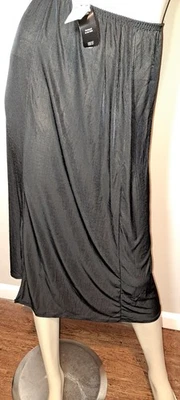 Vtg Olga Half Slip Nylon Spandex Very Slinky Med Midi Long Nwt - Image 1 of 2