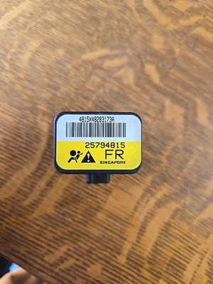 Sensor de parachoques delantero 25794815 OEM 2009 Cadillac Chevrolet GMC Foto 1 de 4