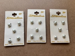 Vintage Menge 15 Streamline Runde Perlen Knöpfe Größe 12 (1/4") - Bild 1 von 2