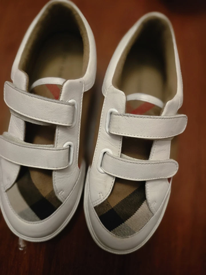 Zapatillas Burberry para niños talla 33 Foto 1 de 1