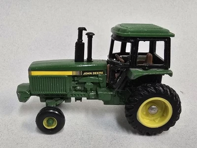 ERTL Granja Juguete John Deere 9560R Tractor Escala 1/32 Colección Prestige Foto 1 de 4