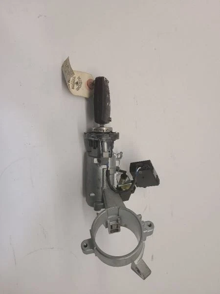 Interruptor de encendido GMC TERRAIN 10-15 con llave OEM Foto 1 de 4