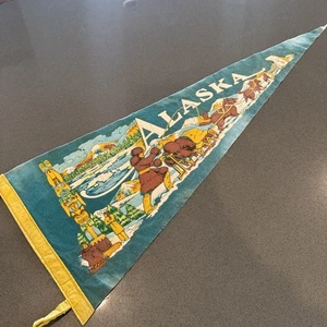 Vintage ALASKA Felt Pennant Totem, Dogs, Sled & Polar Bear 29” Full Size - Picture 1 of 8