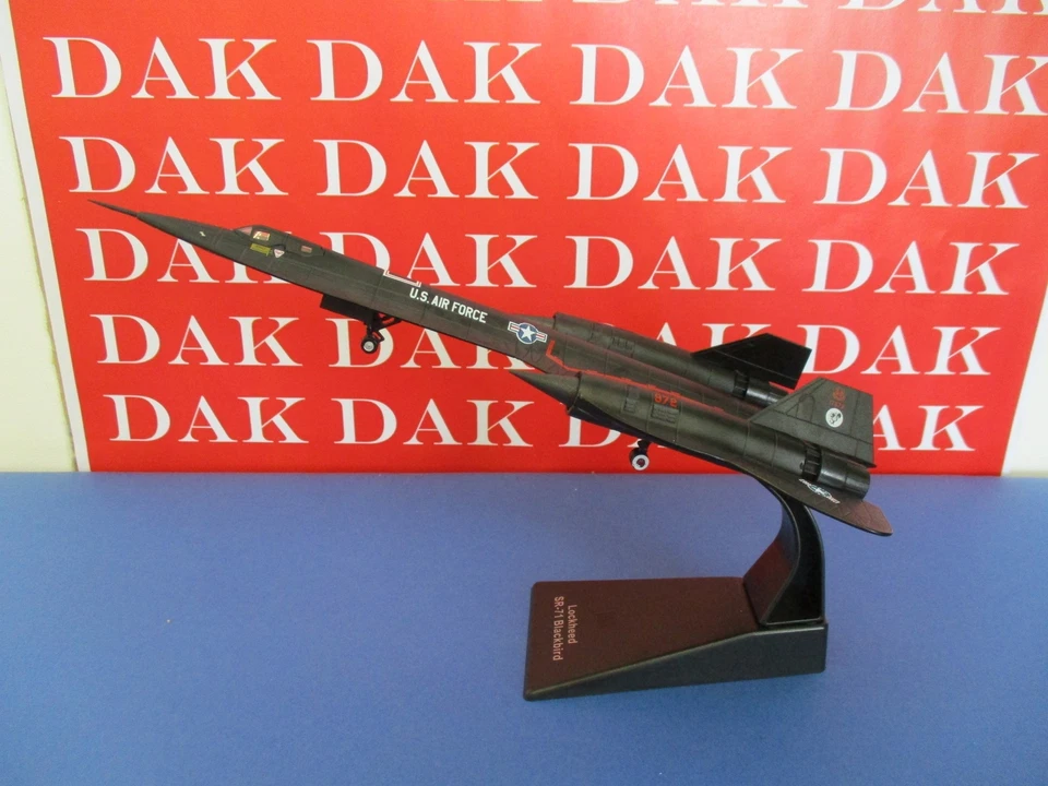 Die cast 1/144 Modellino Aereo Aircraft Lockheed SR-71 Blackbird 972 USAF Atlas - Immagine 1 di 4