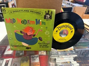 DISNEY Mad Madam Mim 7" vinyl 45 rpm Sword in the Stone RARE Disneyland 1963 - Picture 1 of 2