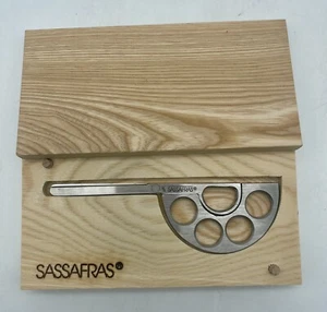 SASSAFRAS Scissors Japan Stainless Steel W/Wood Box - Picture 1 of 8