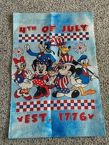 Bandiera Disney Topolino, Minnie e Amici 4 luglio 12x18 doppia faccia - Foto 1 di 2