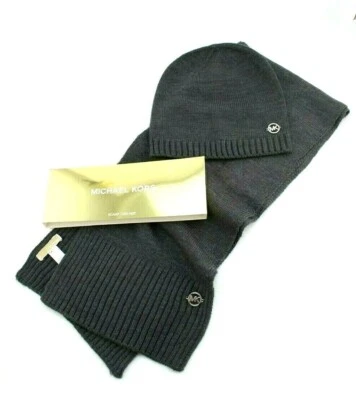 Nuevo MICHAEL KORS Negro Carbón Zig Zag MK Logo 2 Piezas Sombrero y Bufanda Conjunto VENTA AL POR MENOR $98 Foto 1 de 4