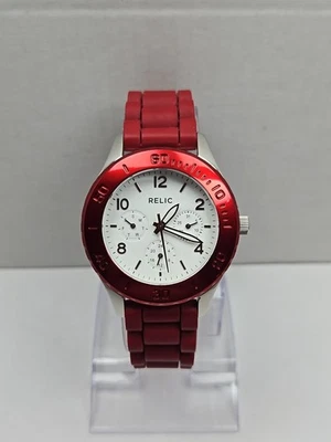 Reloj de Cuarzo Multifunción Relic by Fossil Bisel Rojo WR50M Batería Nueva ZR15636 Foto 1 de 4