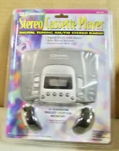 Nuevo Reproductor de Casetes Estéreo Emerson y Sintonización Digital AM/FM Radio Modelo EW139 (F) - Imagen 1 de 2
