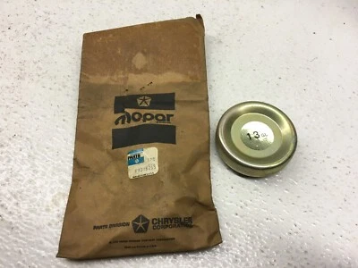 Tapa de combustible de gasolina Mopar Mitsubishi NOS Dodge Colt 13GL MB008755 Foto 1 de 4