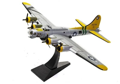 CORGI Boeing B-17G Flying Fortress 43-37756/G 'Milk Wagon'~AA33321 - Image 1 of 4