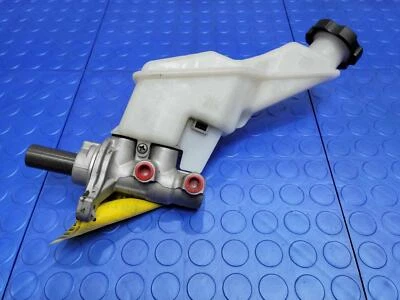 Conjunto de cilindro maestro de freno Hyundai Santa Fe 13-18 genuino OEM 585102W800 Foto 1 de 4