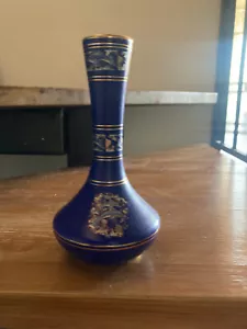 used very old blue colored flower pot - Picture 1 of 2