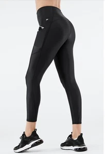 NWT Fabletics Oasis High-Waisted Shine 7/8 Legging BLACK Size MEDIUM NEW w Tags - Picture 1 of 4