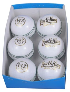 White Pack Of 6 × 142g Cricket Ball , 4 Piece Balls Youth / Ladies Excellent.... - Picture 1 of 4