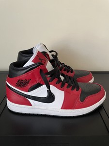 chicago mid black toe