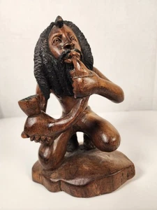 Statua Bob Marley ish legno intagliato uomo rasta fumo pipa arte popolare - Foto 1 di 12